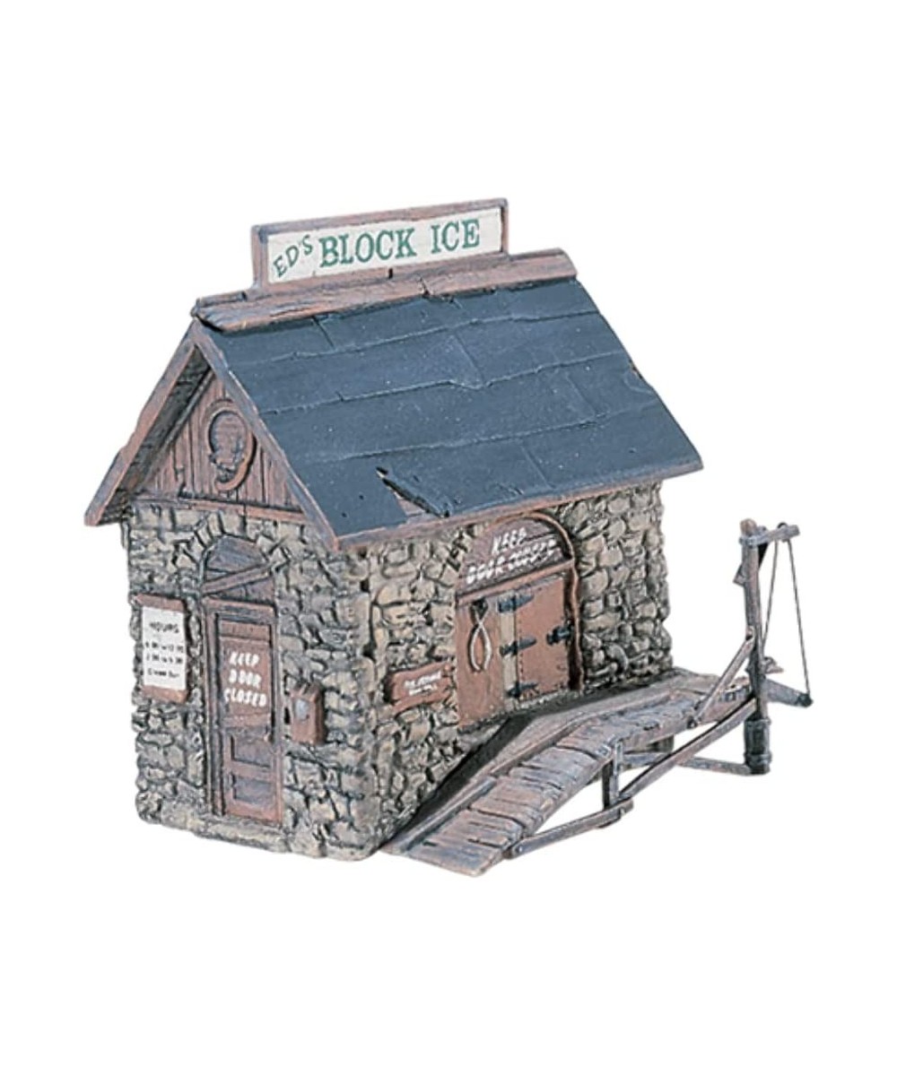 Ice House Scenic Details Woodland Scenics $45.17 - Toy Vehicle Playsets