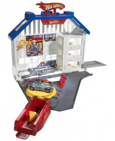 Deluxe Super Service Center Playset $60.97 - Toy Vehicle Playsets