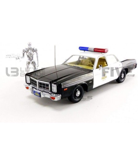 19042 1: 18 Artisan Collection - The Terminator (1984) - 1977 Dodge Monaco Metropolitan Police with T-800 Endoskeleton Figure...