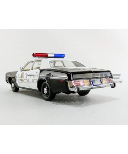 19042 1: 18 Artisan Collection - The Terminator (1984) - 1977 Dodge Monaco Metropolitan Police with T-800 Endoskeleton Figure...